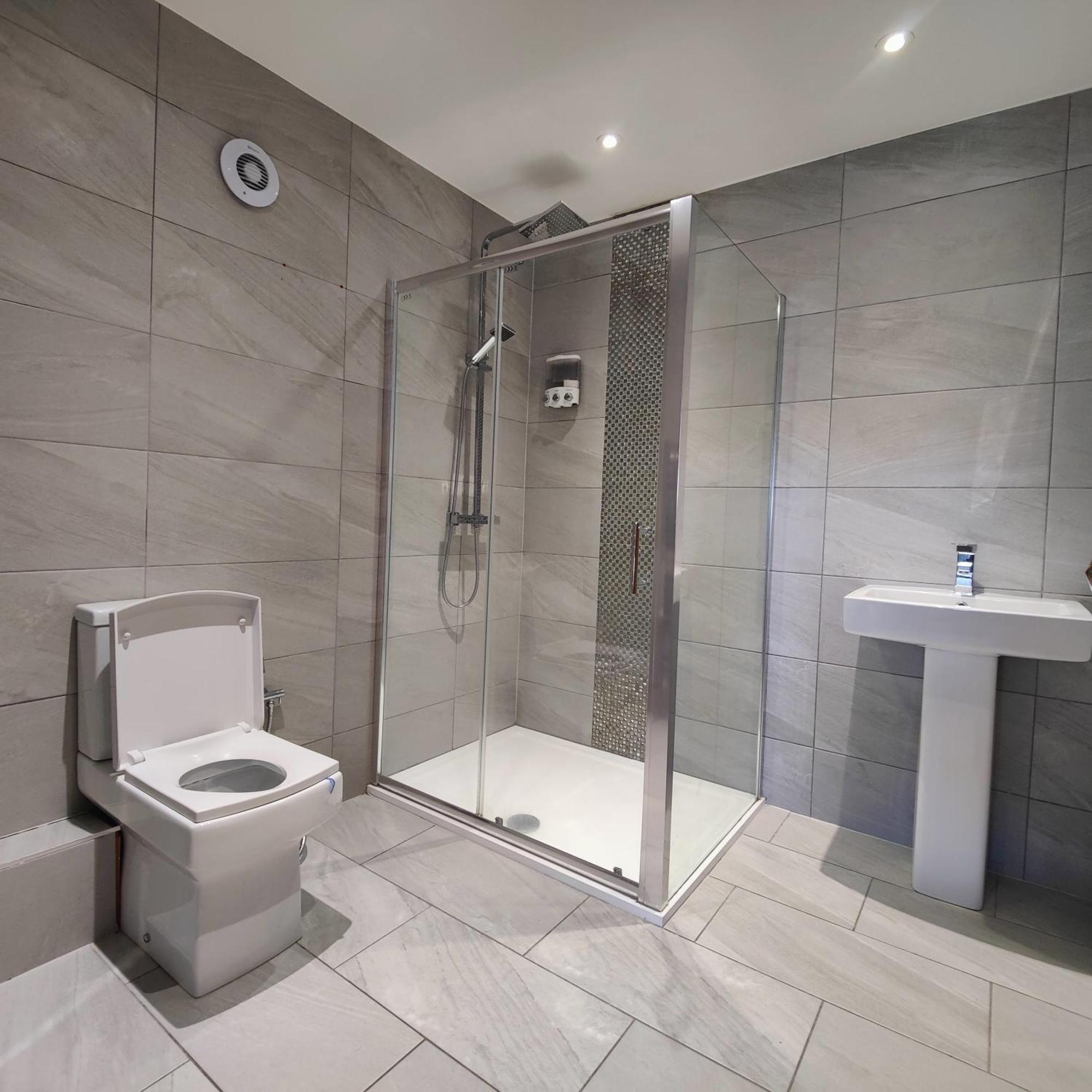 Liverpool Stays - Kempston Court Quarto foto