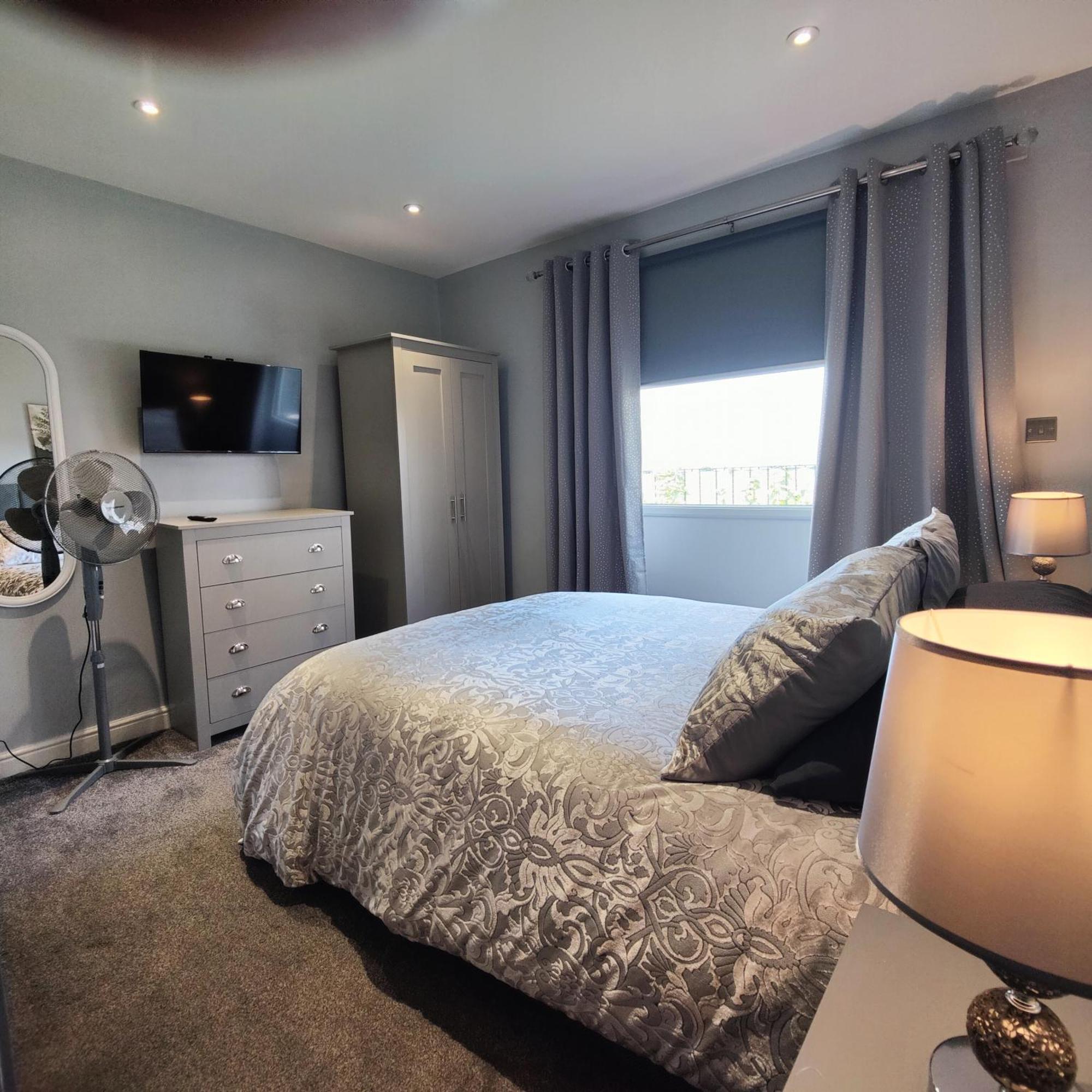 Liverpool Stays - Kempston Court Quarto foto